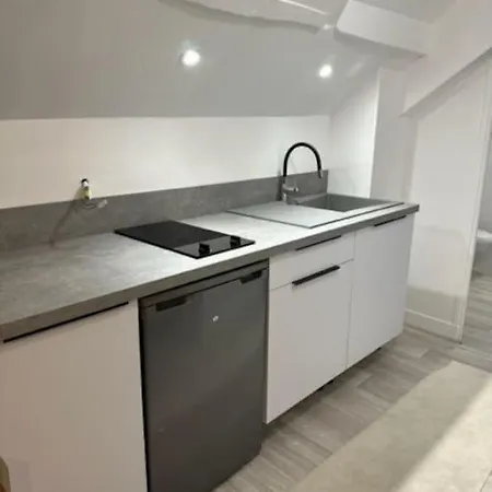 Apartment Centre 2eme Etage